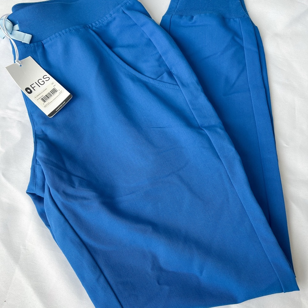 FIGS Zamora joggers